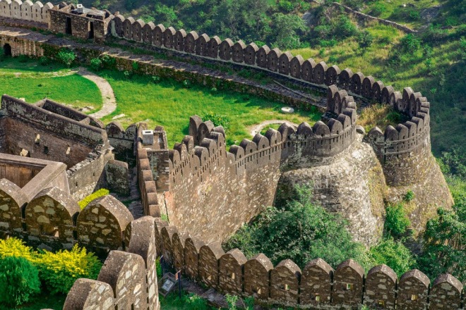 India, Rajasthan State, Kumbalgarh Fort in the Aravalli Range, built in the 15th century, ramparts 36km long